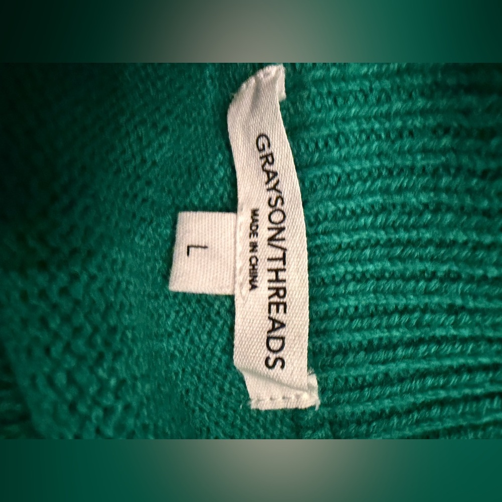 Grayson Threads St. Patrick's Day "Lucky" graphic sweater - Picture 4 of 6